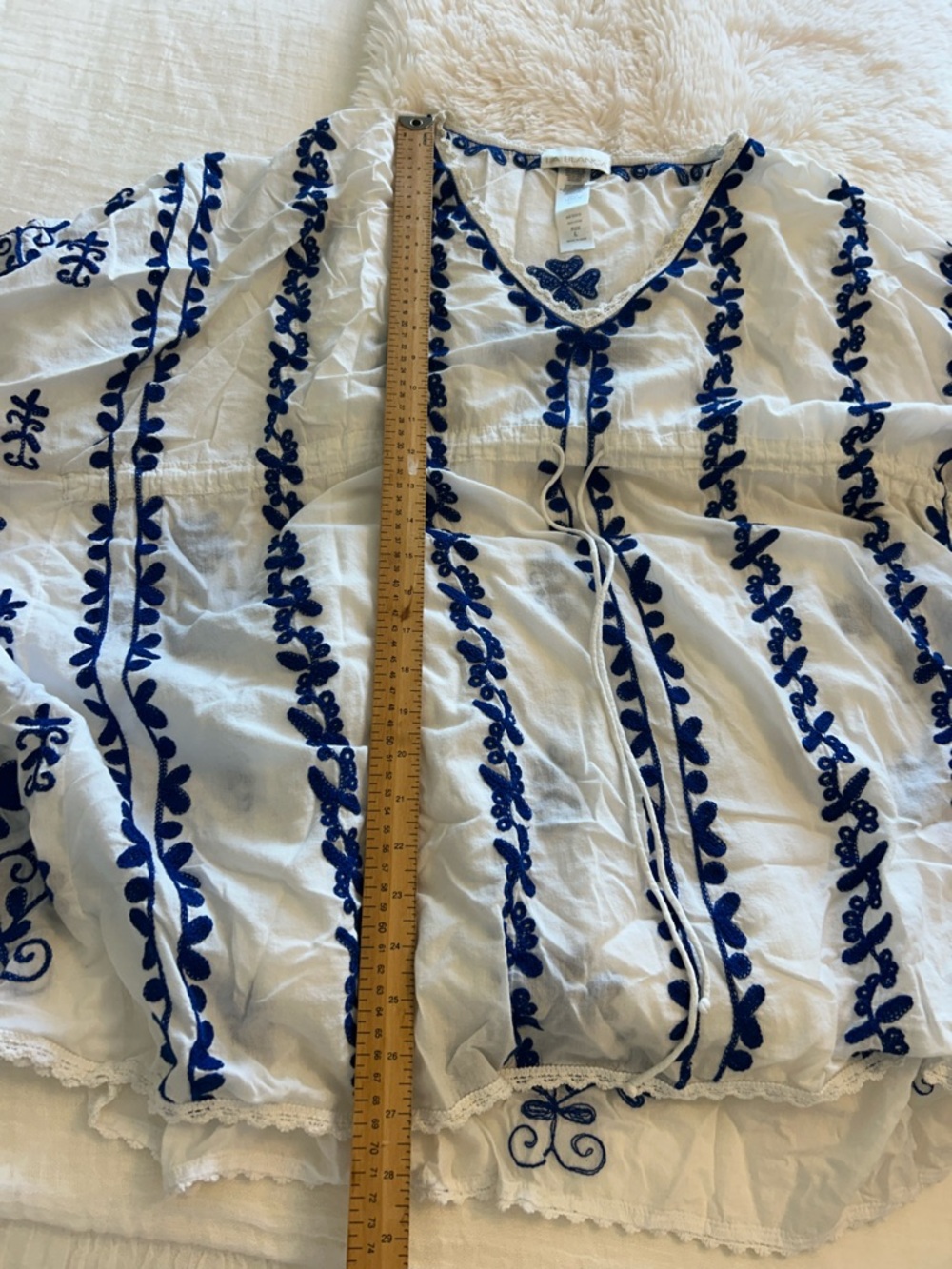 La Blanca White Swim Coverup with Blue Embroidery L - Picture 9 of 11